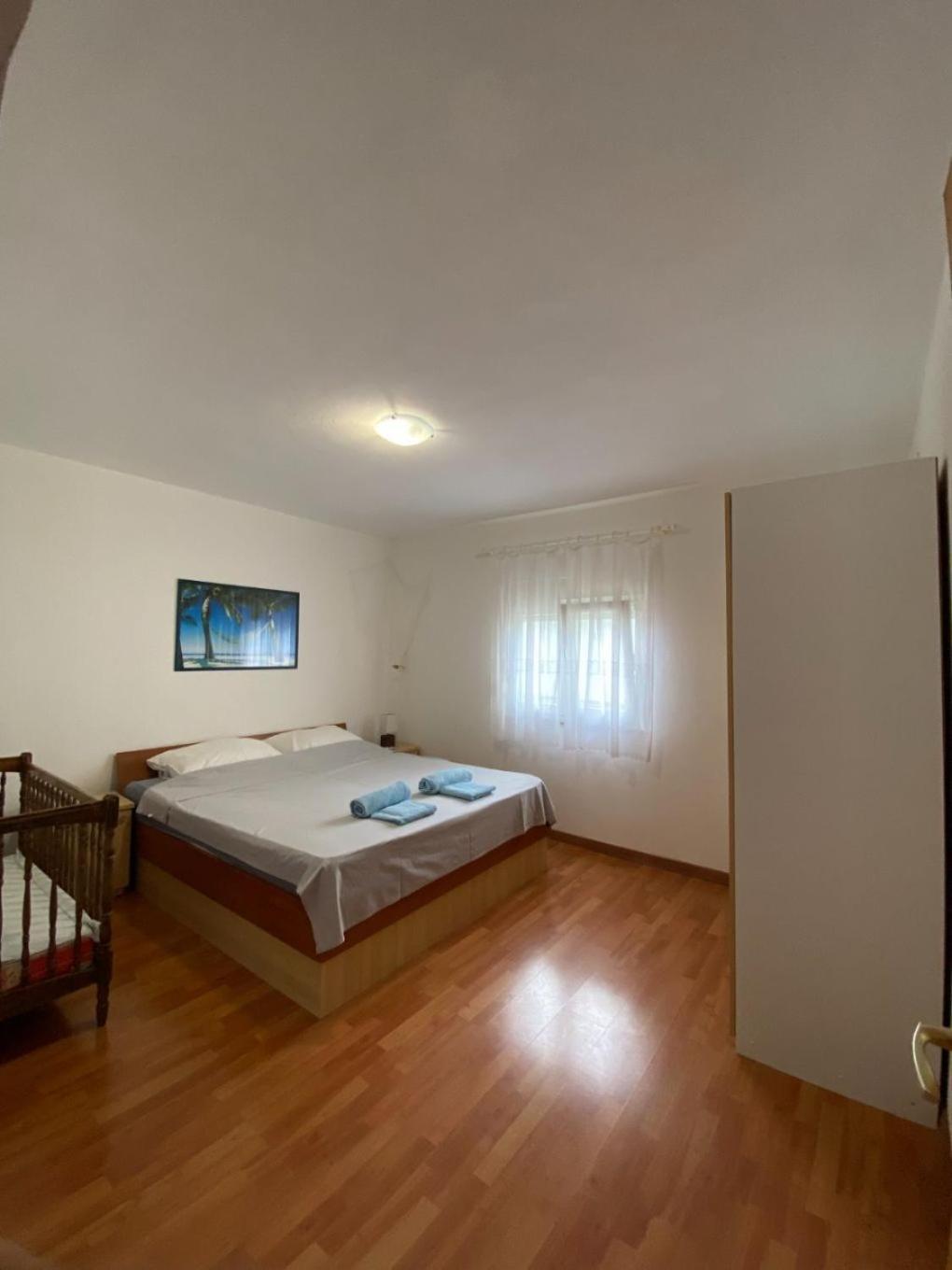 Apartments Draga - Comfortable & Afordable วีร์ ภายนอก รูปภาพ